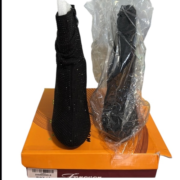 NanaMacs by Forever Flicker and Flash Rhinestone Sock Booties (Black) NWT size 5 - Picture 7 of 10